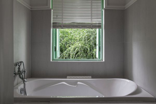 Fiberglass Tub Installation in Lafayette